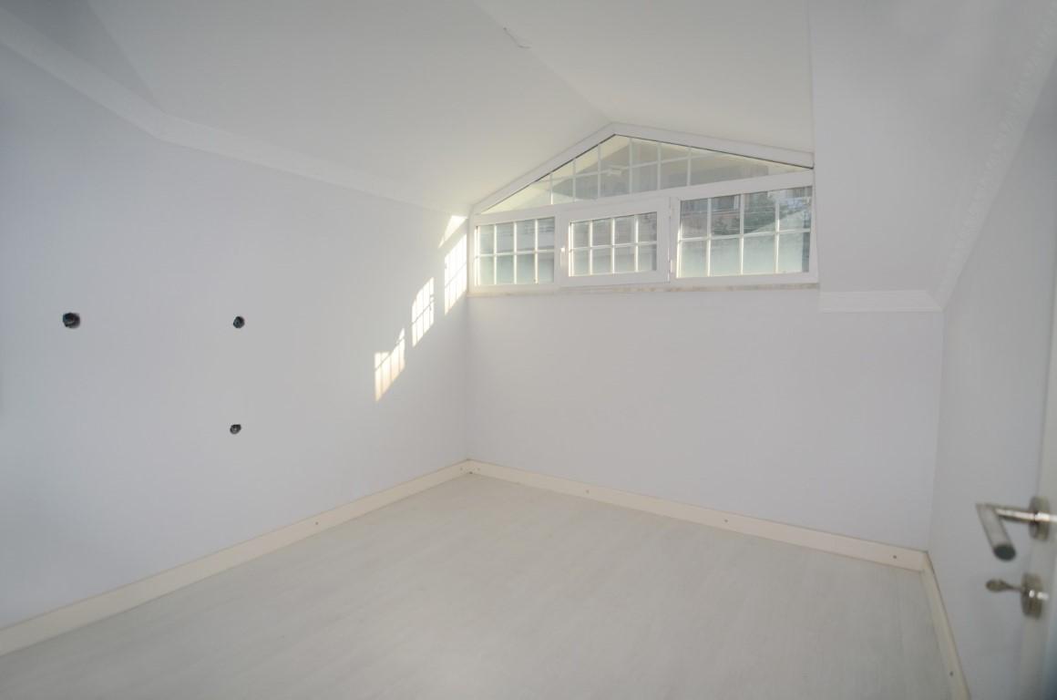 MAY377 - Фото 17