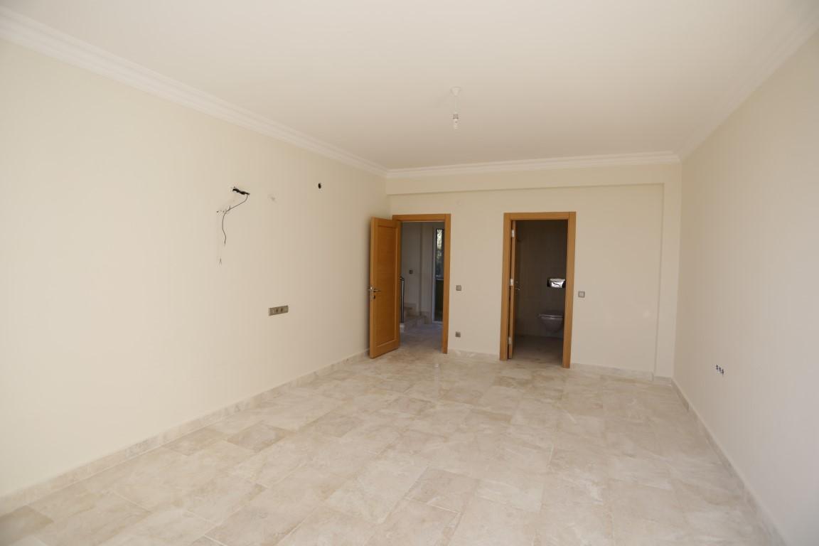 MAY383 - Фото 28