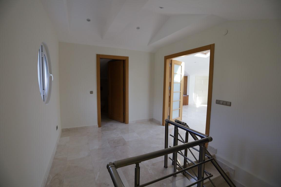 MAY383 - Фото 36