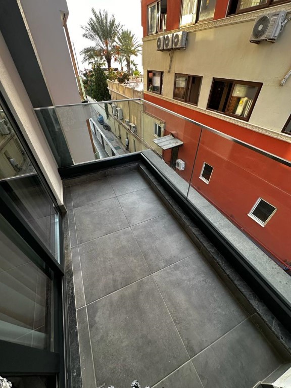 MAY225 - Фото 20