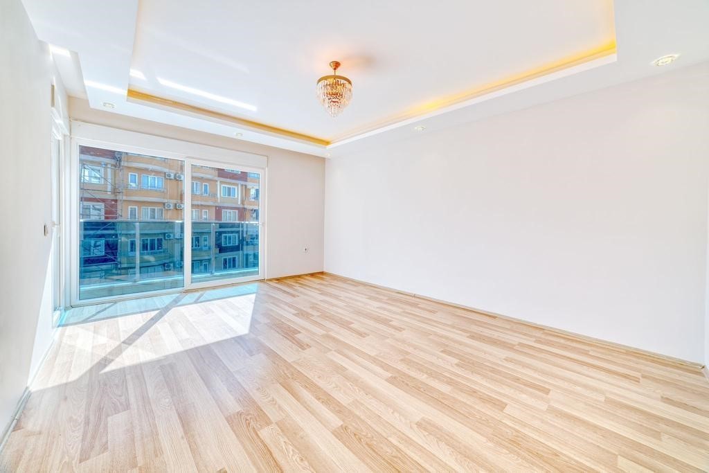 Затишна трикімнатна квартира в 350 м від моря (Тосмур) - Фото 23