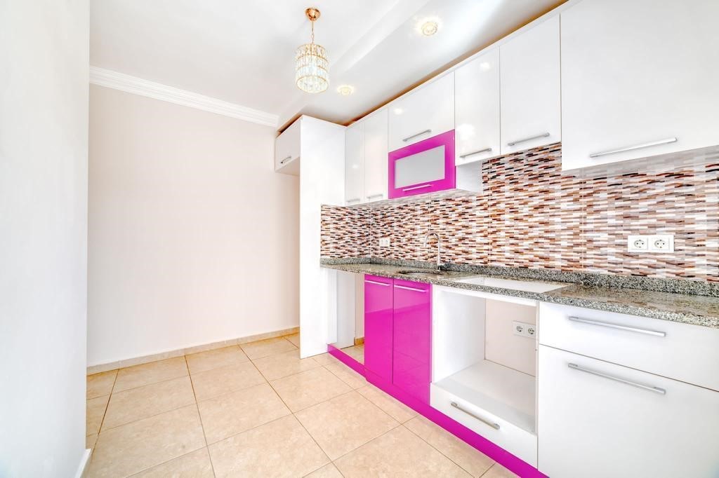 Затишна трикімнатна квартира в 350 м від моря (Тосмур) - Фото 21