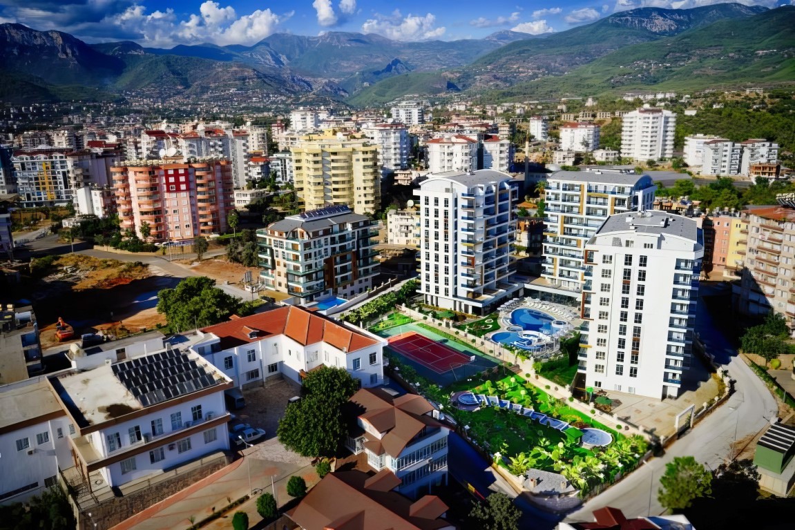 Затишна трикімнатна квартира в 350 м від моря (Тосмур) - Фото 1