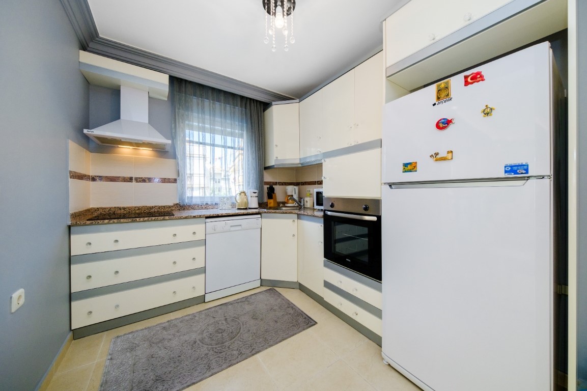 Мебльована трикімнатна квартира на 1 поверсі в районі Клеопатри - Фото 5