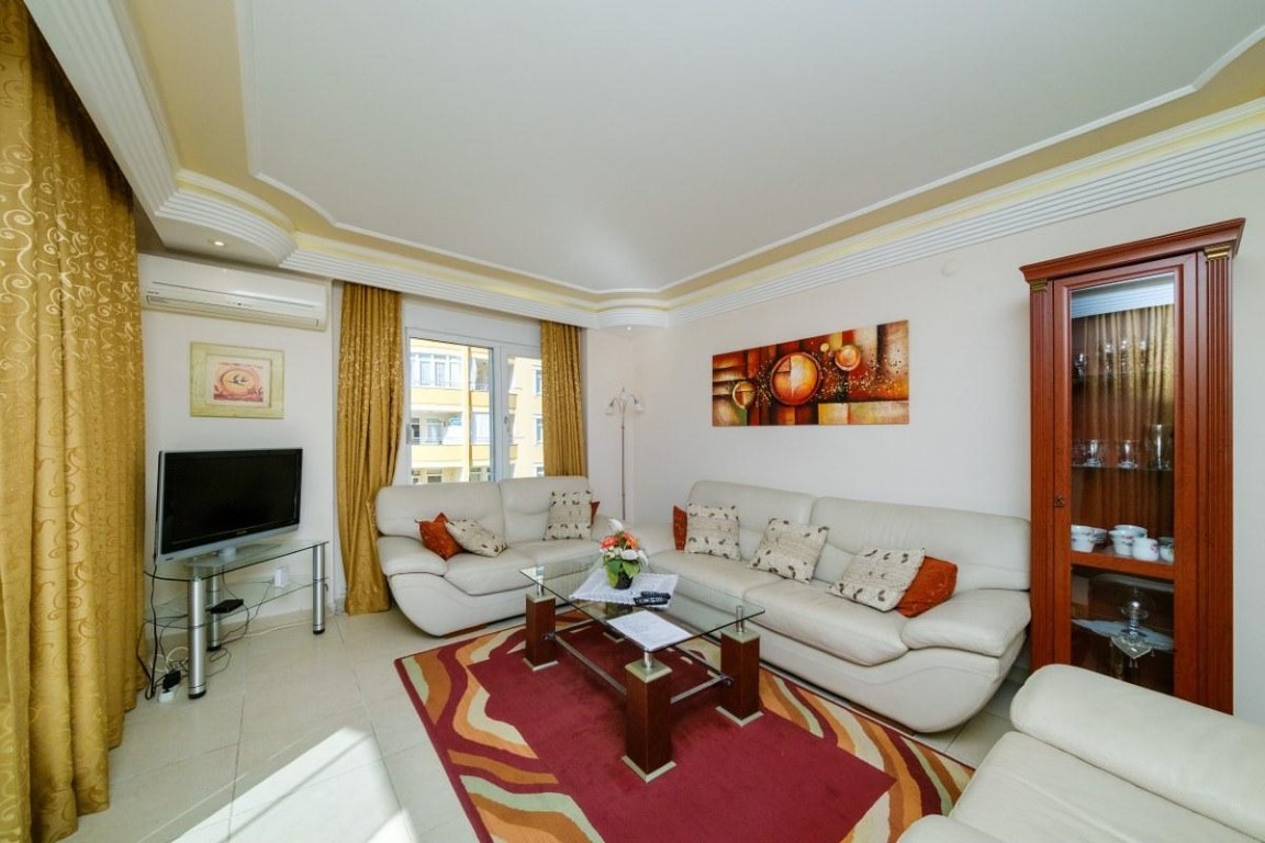 Мебльована трикімнатна квартира 110 м2, в районі Клеопатри - Фото 2