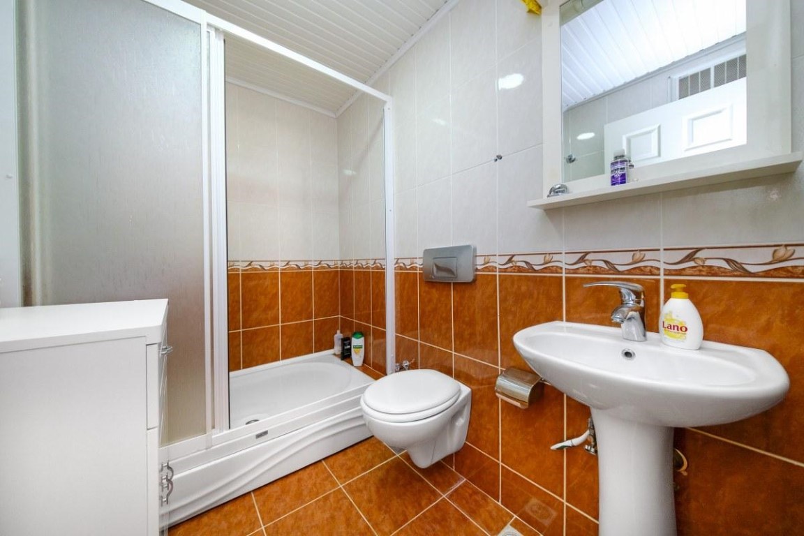 Мебльована трикімнатна квартира 110 м2, в районі Клеопатри - Фото 17