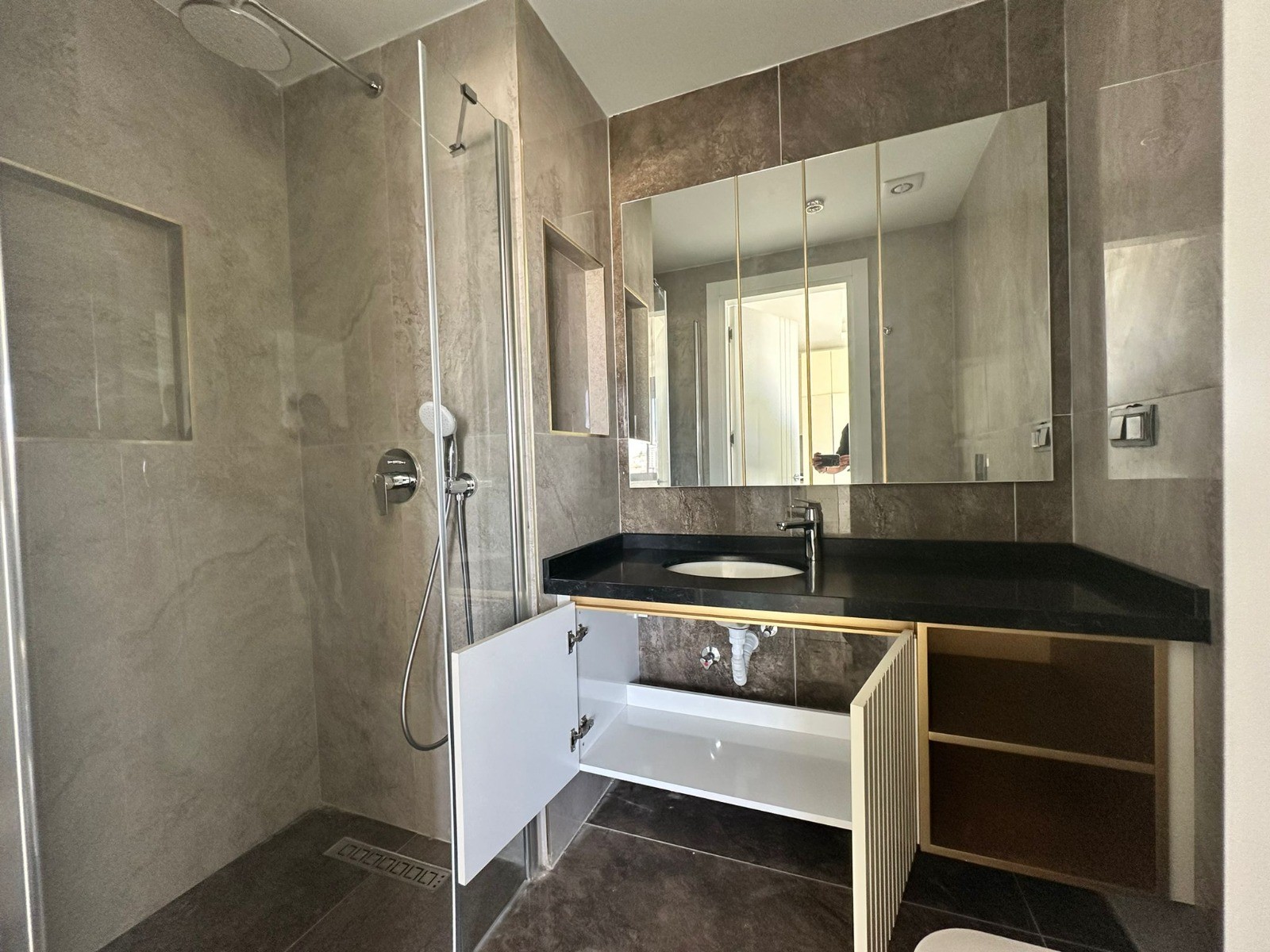 Двокімнатна квартира площею 55 м2 в районі Демірташ - Фото 21