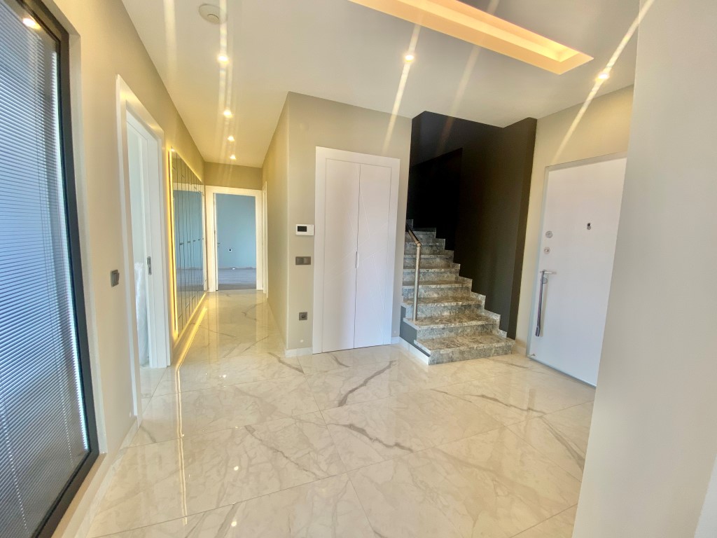 MAY6789 - Фото 17