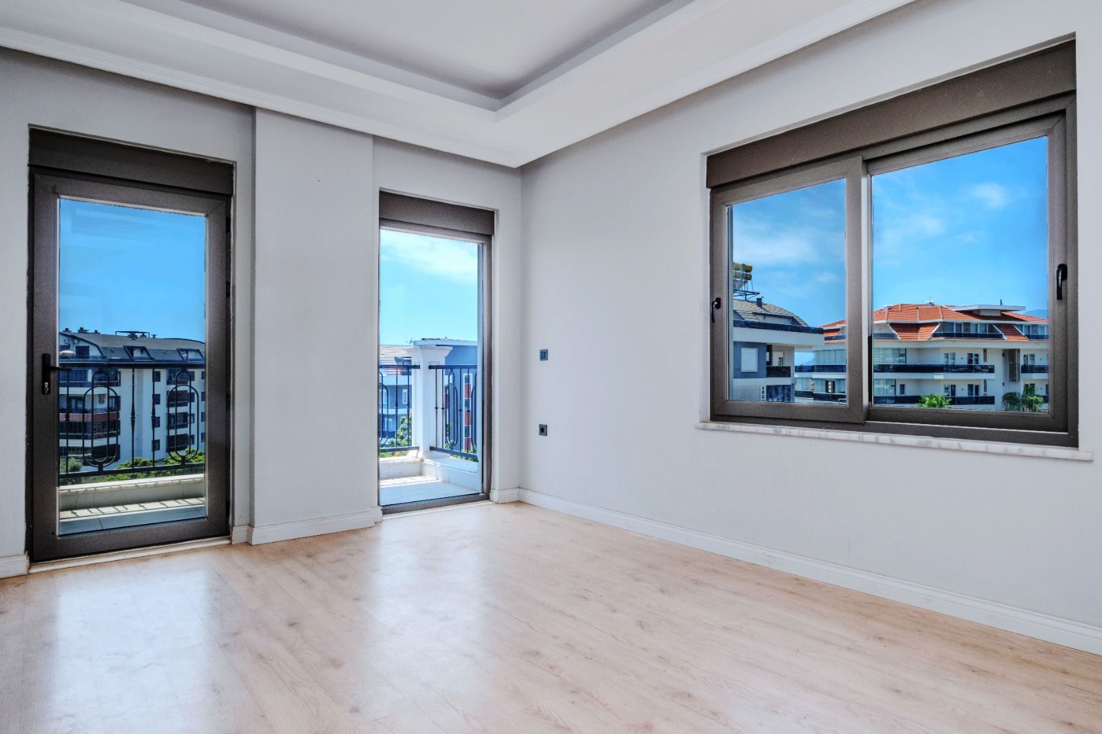 MAY6813 - Фото 12