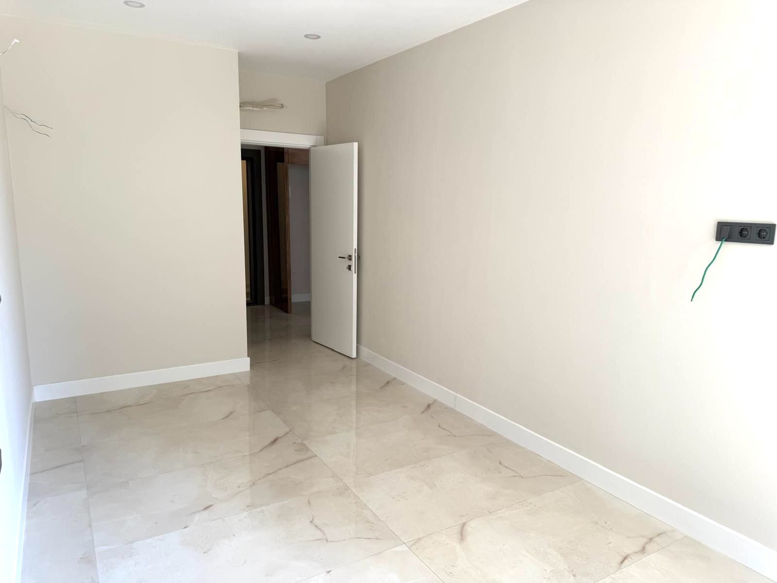 MAY6873 - Фото 19